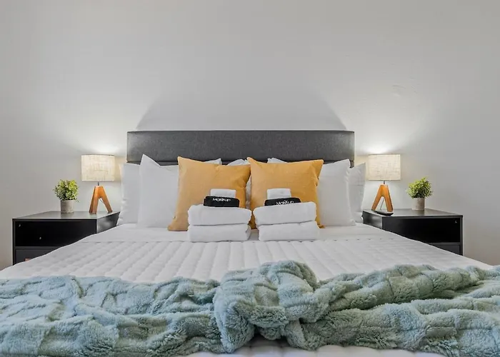 Explore From Modern Retreat * Mesa