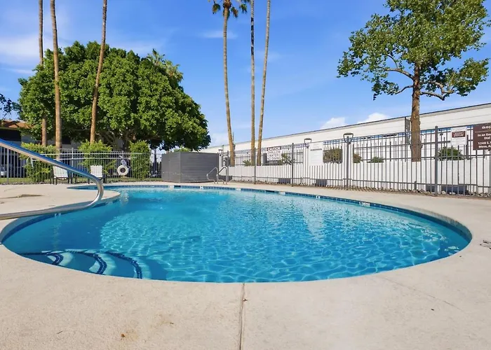 Explore From Modern Retreat Mesa